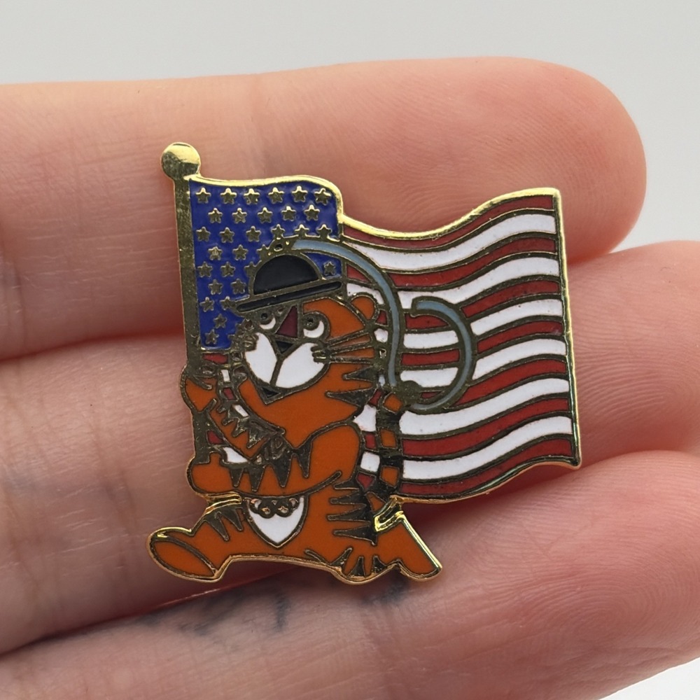 1988 Seoul Olympics Hodori Tiger Mascot American Flag USA Lapel Pin